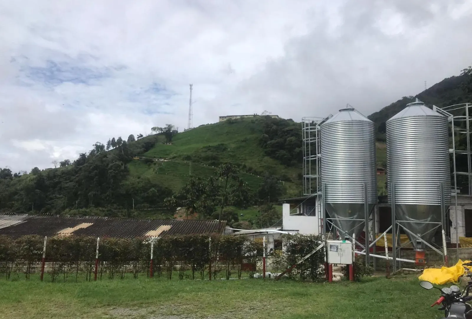 Medellin Antioquia Eco Hostel Montanita Tours & Desayuno Paisa Incluido Itagui